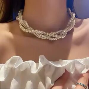 Elegant Pearl Necklace
